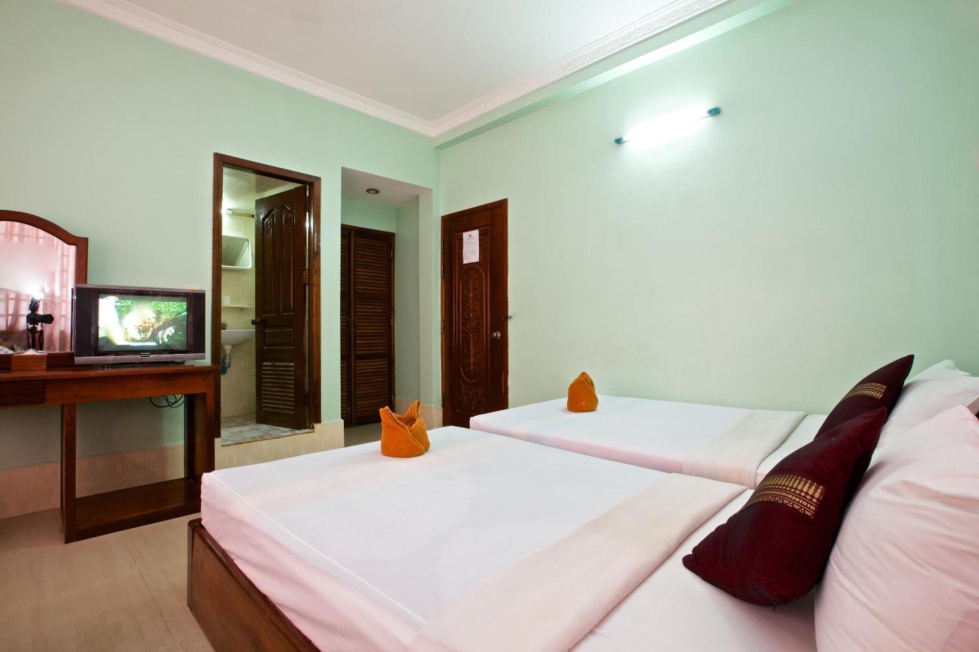 Damnak Riverside Villa Siem Reap Exterior photo