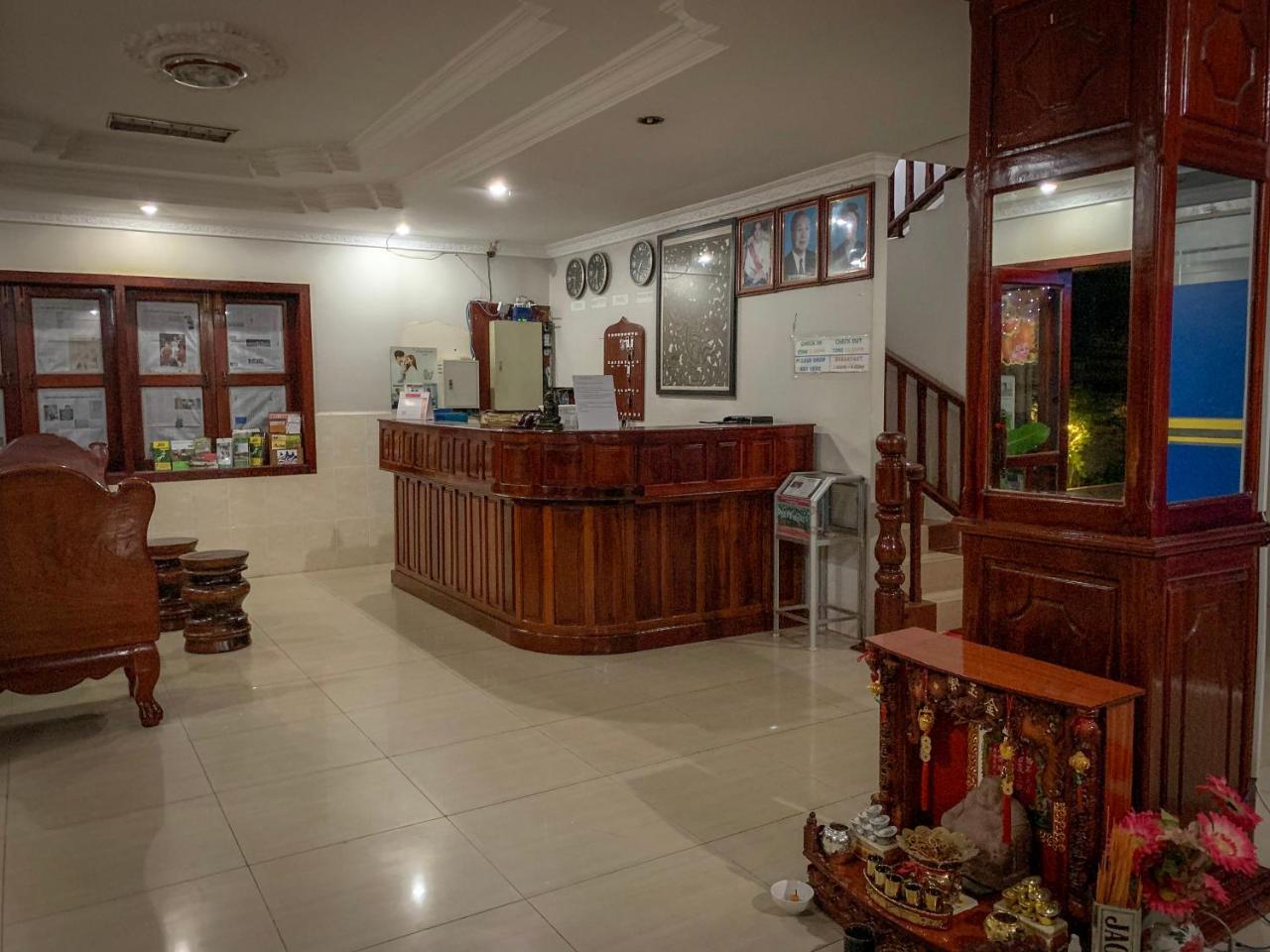 Damnak Riverside Villa Siem Reap Exterior photo
